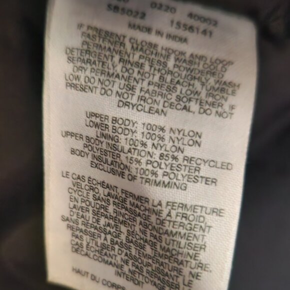 Stylish Columbia Nylon Waterproof Jacket – Youth XL - Picture 7 of 9